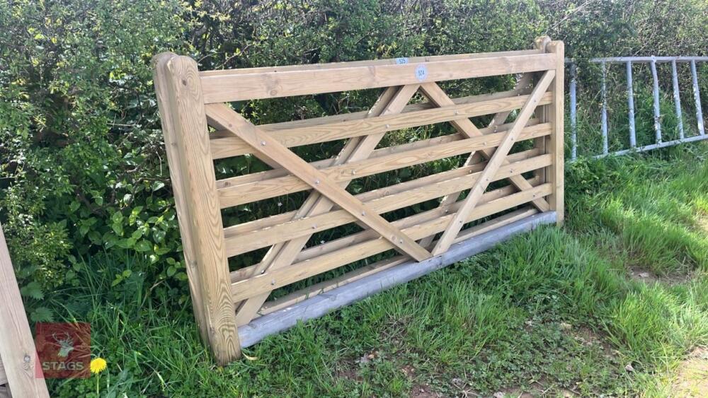 8' WOODEN GATE