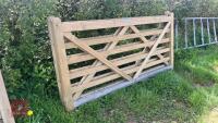 8' WOODEN GATE