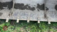 1.8M TRACTOR BUCKET WITH TEETH - 5