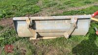 1.8M TRACTOR BUCKET WITH TEETH - 8
