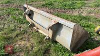 1.8M TRACTOR BUCKET WITH TEETH - 9