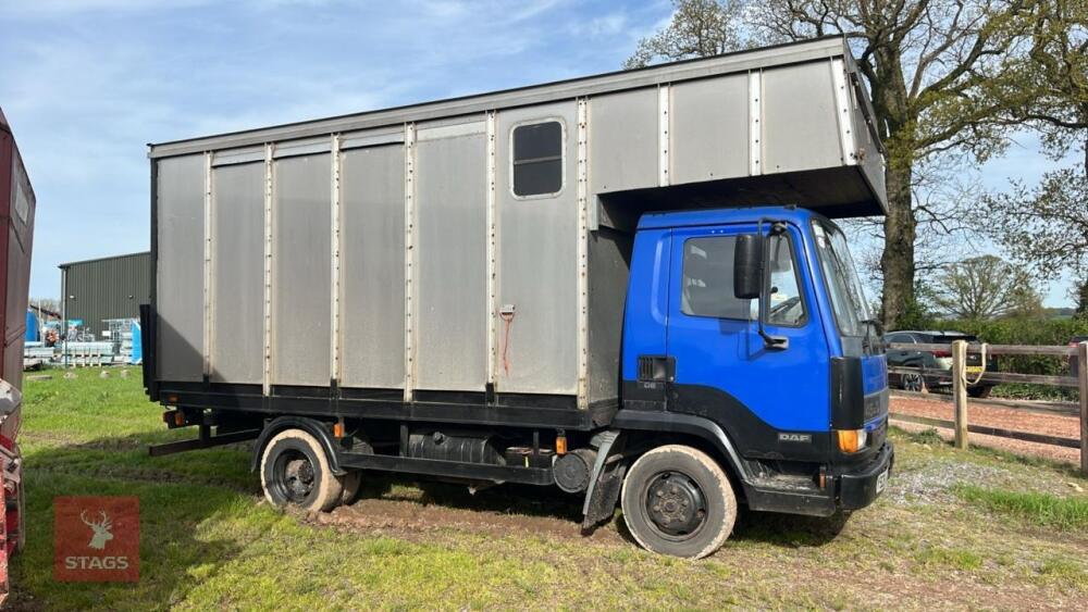 2001 DAF FA45.150 HORSE LORRY