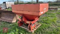 1997 KUHN MDS 921 FERTILISER SPINNER S/R - 12