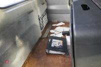 2005 VOLVO FL6 H42T ARTIC TRACTOR UNIT - 32