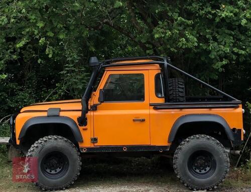 1990 LAND ROVER DEFENDER 90