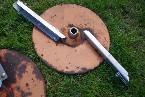 3 AMAZONE ZAM FERTILISER SPREADER DISCS