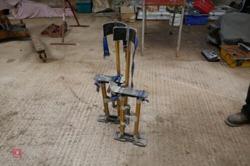 PAIR PLASTERERS STILTS