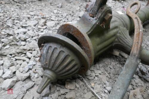 CAST IRON WELL PUMP (224)