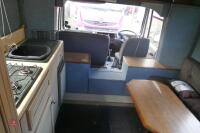 FORD CARGO 813 7.5T HORSE LORRY - 12