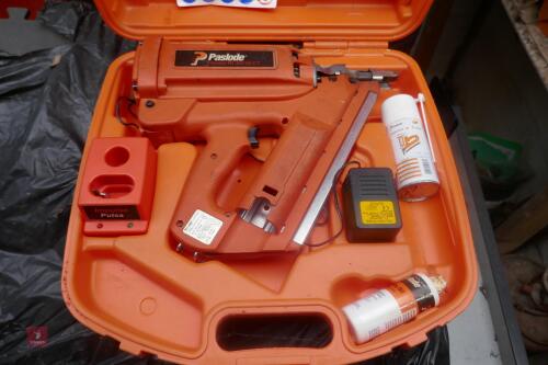 PASLODE COZ NAIL GUN