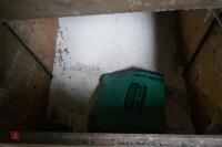 SYMMS 3TON FEED BIN - 4