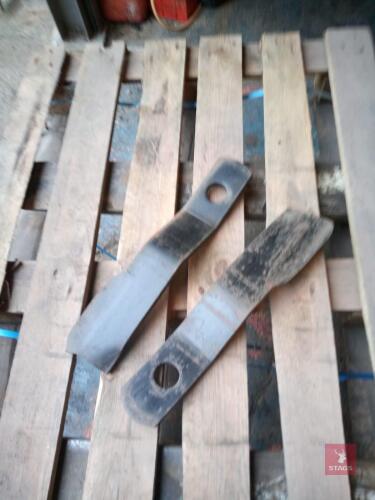 PAIR OF NEW TOPPER BLADES