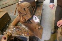 WOODEN 186B/1 BENCH VICE - 3
