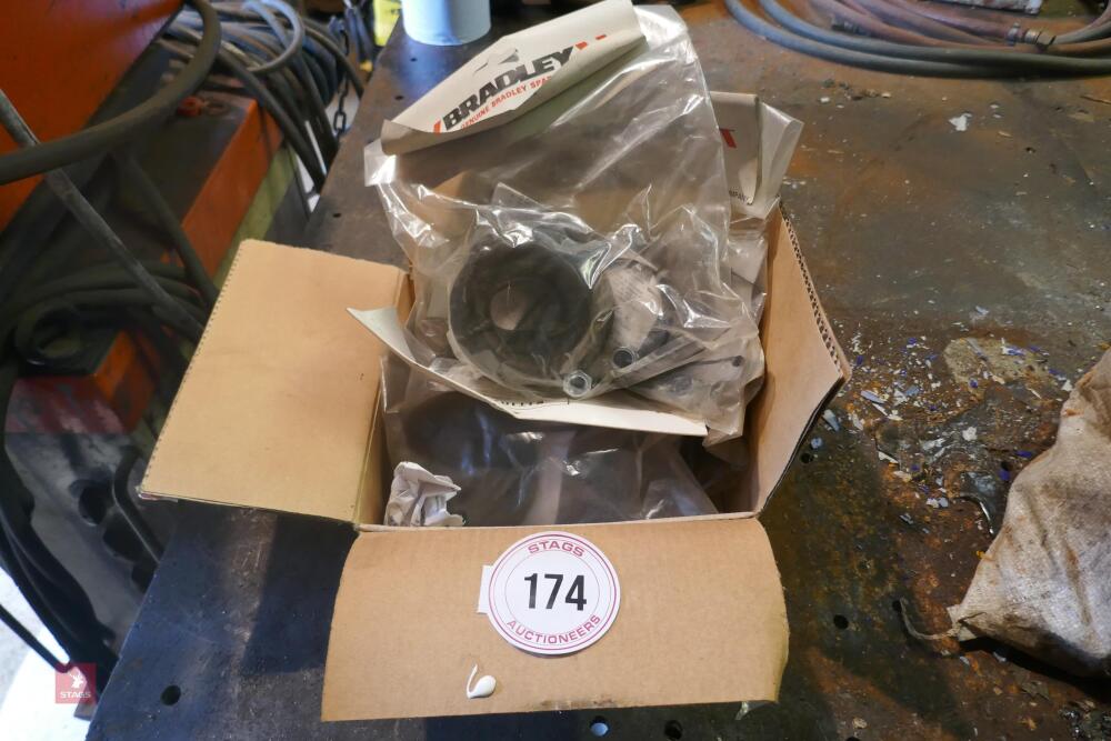 BOX OF BRADLEY CV JUINT BOOTS