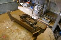 G CLAMPS AND BRACKETS - 3