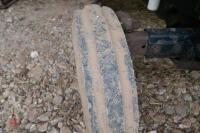CASE INTERNATIONAL 685 2WD TRACTOR - 26