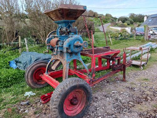 BAMFORD NO 20 ROLLER MILL ON CHASSIS