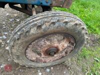 1960 FORDSON MAJOR 2WD TRACTOR (S/R) - 27