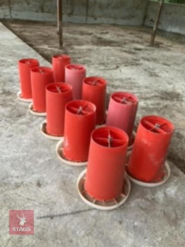 10 MINOLA POULTRY FEEDERS
