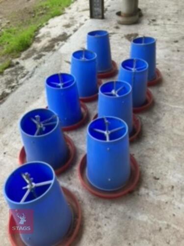 10 MINOLA POULTRY FEEDERS