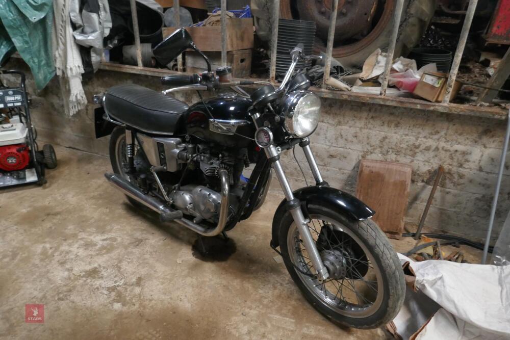 1972 TRIUMPH 650TR6 TROPHEY MOTORBIKE