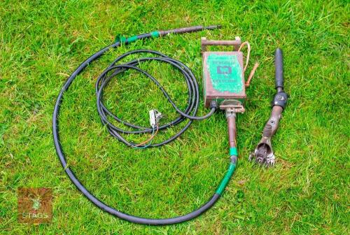 12 VOLT SHEARING MACHINE