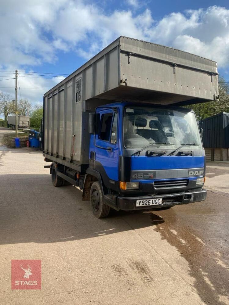 2001 DAF FA45.150 HORSE LORRY