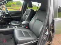2019 TOYOTA HILUX INVINCIBLE X PICK UP - 39