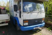 FORD CARGO 813 7.5T HORSE LORRY - 25