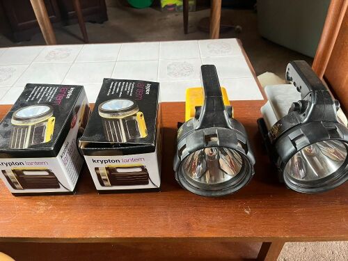 4 TORCHES