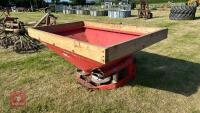 KUHN MDS 735M FERTILISER SPINNER - 5