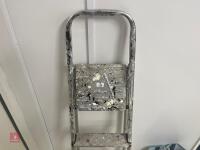ALUMIMIUM STEP-LADDER - 2