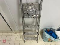 ALUMIMIUM STEP-LADDER - 3