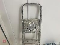 ALUMIMIUM STEP-LADDER - 4