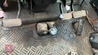 1983 MASSEY FERGUSON 690 2WD TRACTOR - 22