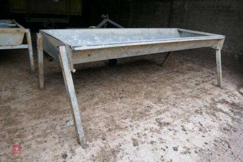 GALVANISED FREESTANDING BEEF TROUGH