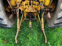 INTERNATIONAL 885 2WD LOADER TRACTOR - 18