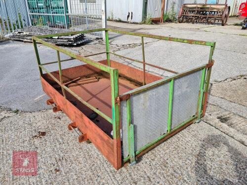MAN CAGE WITH LOCKABLE FORKLIFT BOX