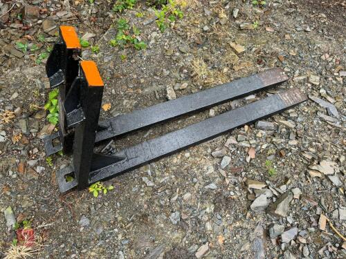 SKID STEER HEAVY DUTY PALLET FORKS