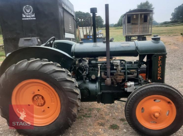 1943 STANDARD FORDSON 2WD TRACTOR