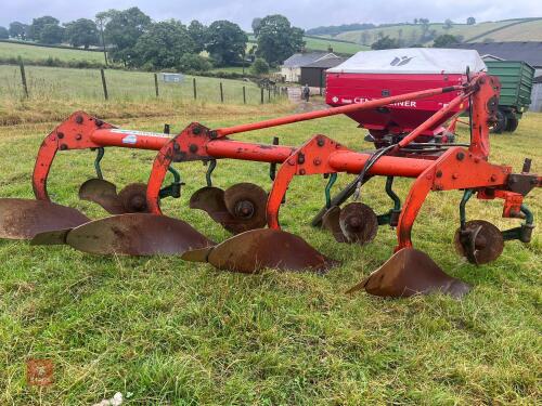 KVERNELAND 4F PLOUGH (17)