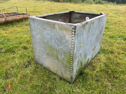 3' X 2' RIVETED TANK/PLANTER (28)