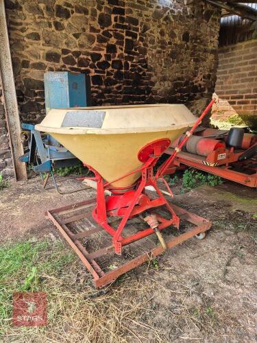 VICON 600 FERTILISER SPINNER