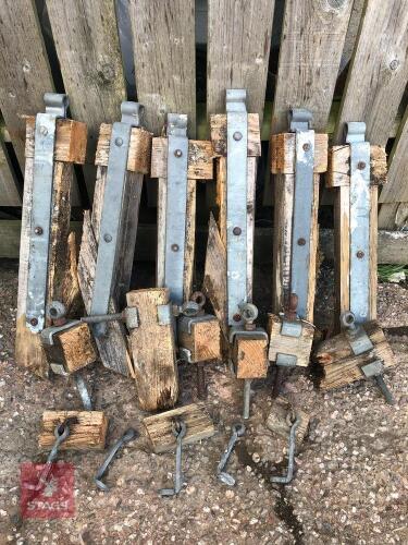 QTY OF USED GATE FIXINGS