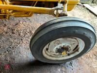 1981 FORD 333 2WD TRACTOR - 31