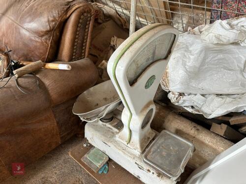 ASCO VINTAGE SHOP WEIGHT SCALES