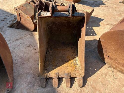2' DIGGING BUCKET WITH TEETH (13)