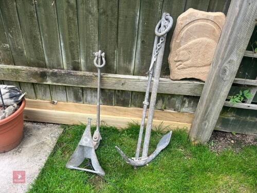 PAIR OF ANCHORS
