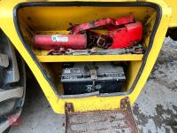 NEW HOLLAND LB110B TURBO WHEEL DIGGER - 22