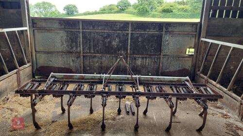 FERGUSON 13 TINE CULTIVATOR